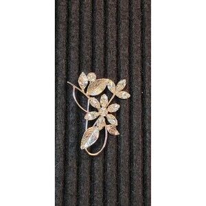 Vintage Sterling Silver and Rhinestone Flower Leo Glass Signed Brooch, Beautiful